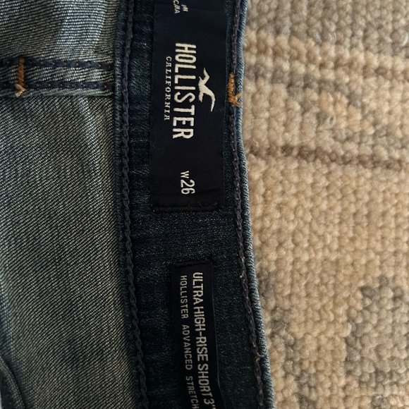 Ultra High-Rise Hollister Denim Short - Picture 4 of 5